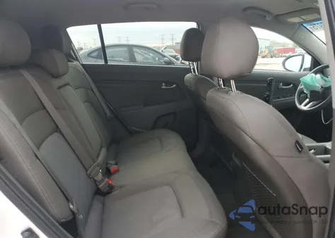 2016 Kia Sportage Lx z USA, uszkodzony, nr VIN KNDPBCAC5G7845110